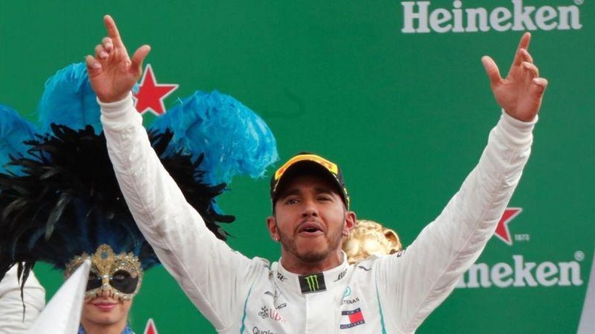 Lewis Hamilton, en el podio de Monza, septiembre del 2018.
