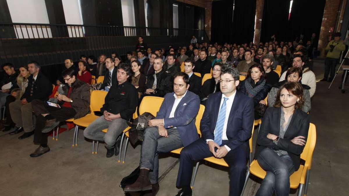 Los participantes en el TEDxLeón, ayer en Espacio Vías.