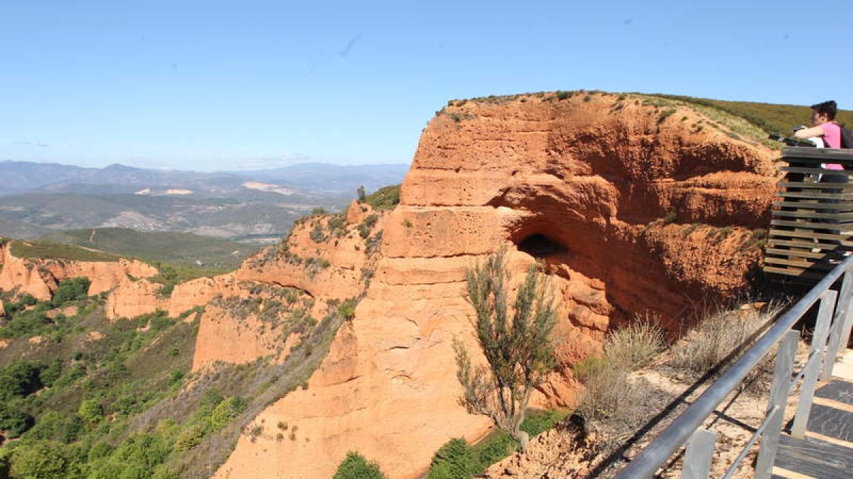 Vista de Las Médulas desde el mirador de Orellán.