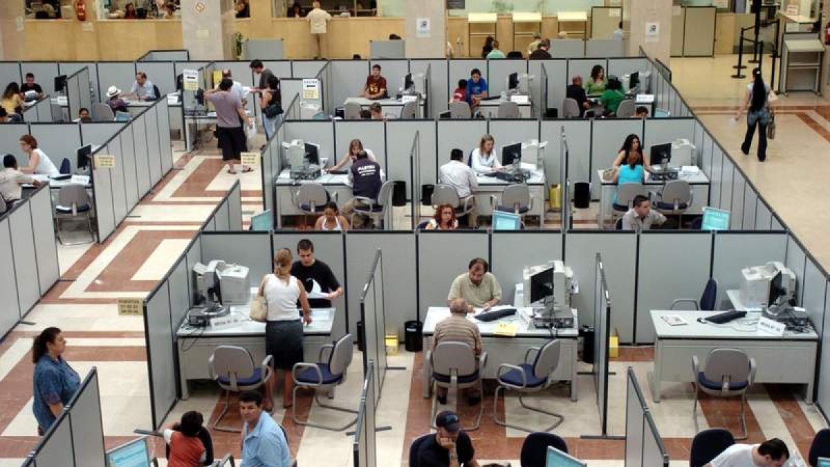 Cómo hacer la declaración de la renta León 2021 por Internet. Foto de archivo