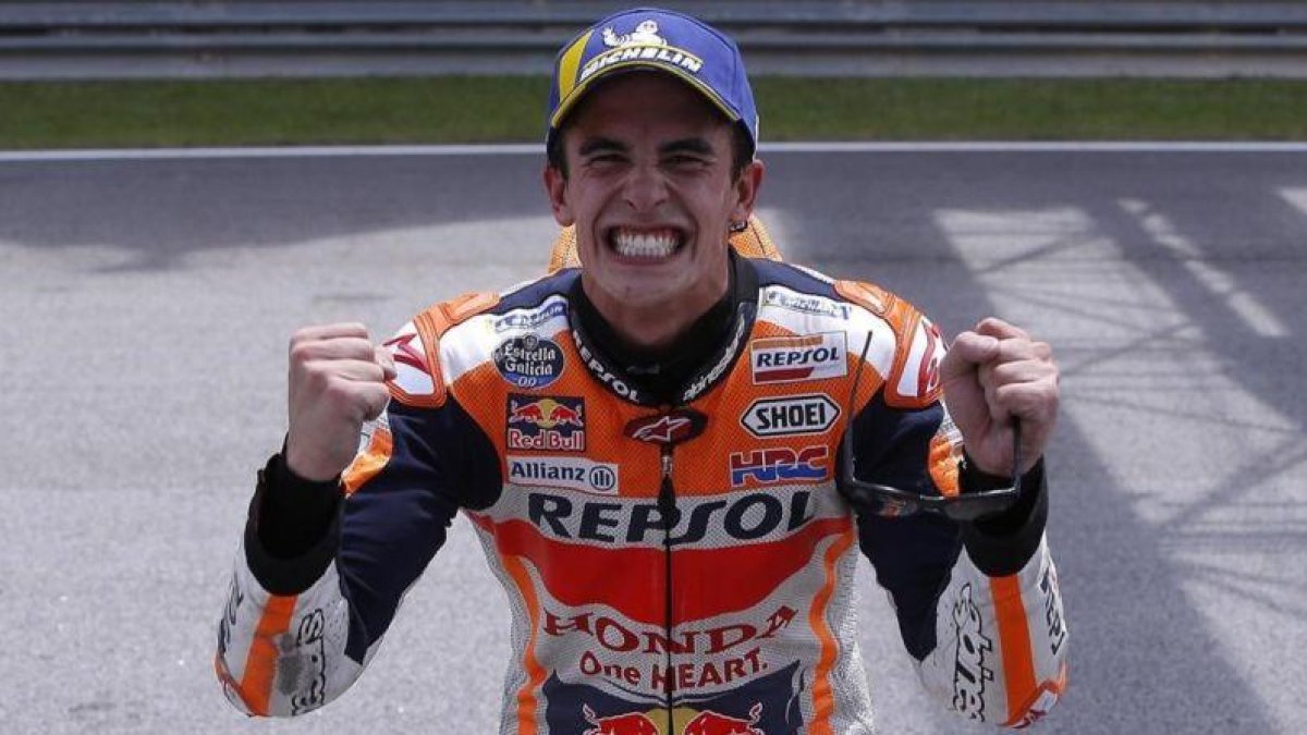 Marc Márquez (Honda) muestra su felicidad tras ganar en Malasia.