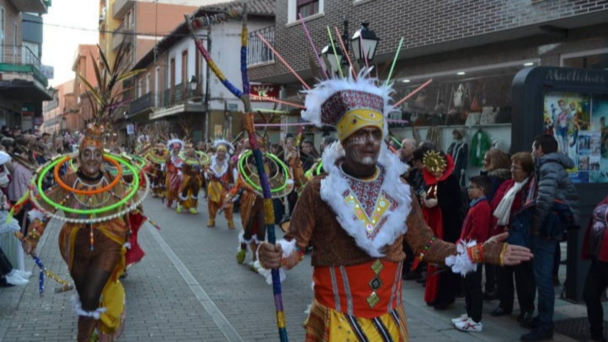 La localidad coyantina se volverá a llenar de disfraces llegados de todo el sur de León y del resto de la provincia. DL