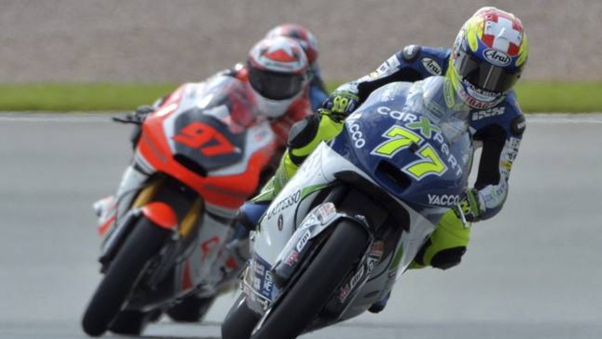 El piloto suizo de Moto2 Dominique Aegerter ha logrado la 'pole' del GP de Alemania de Moto2.