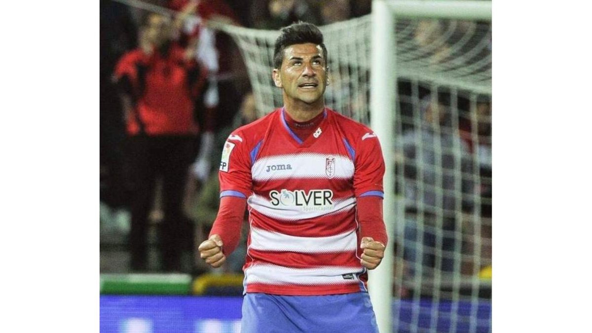 Riki, durante su etapa como jugador del Granada CF