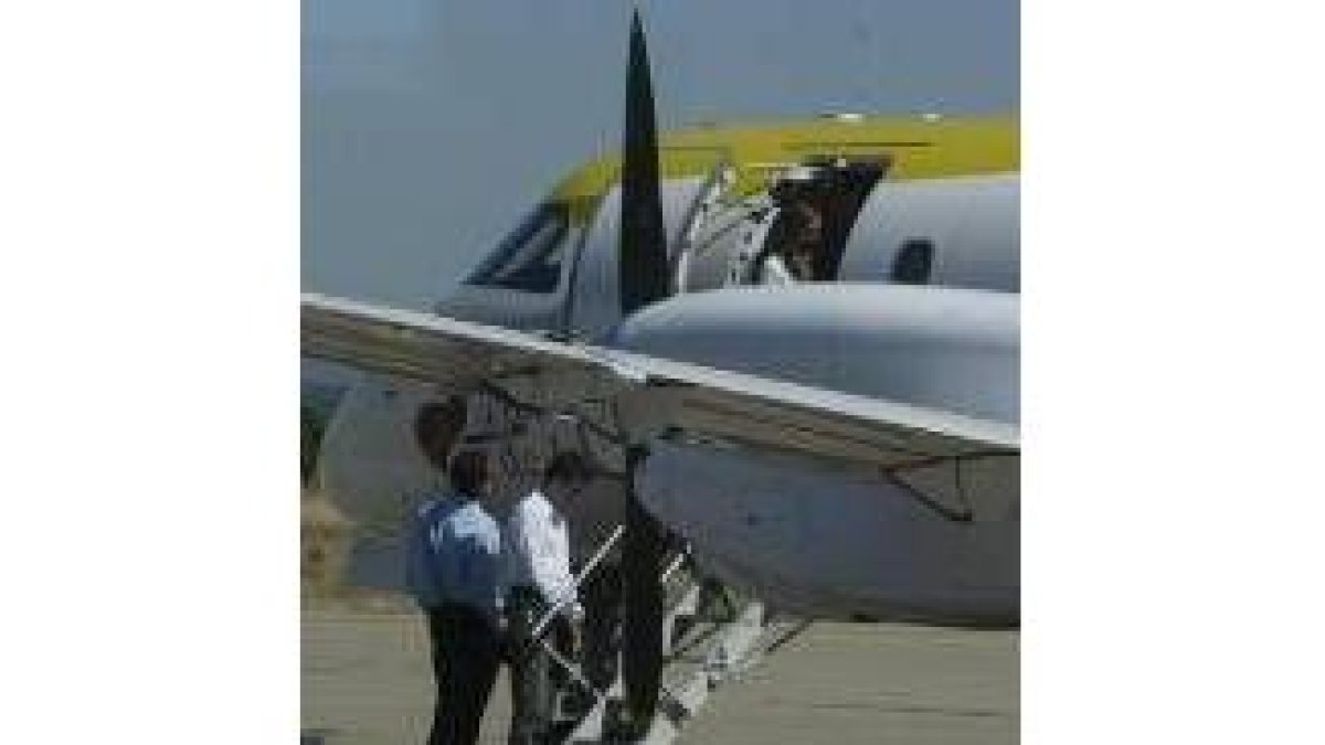 El aeropuerto sufre con frecuencia retrasos y cancelaciones por niebla