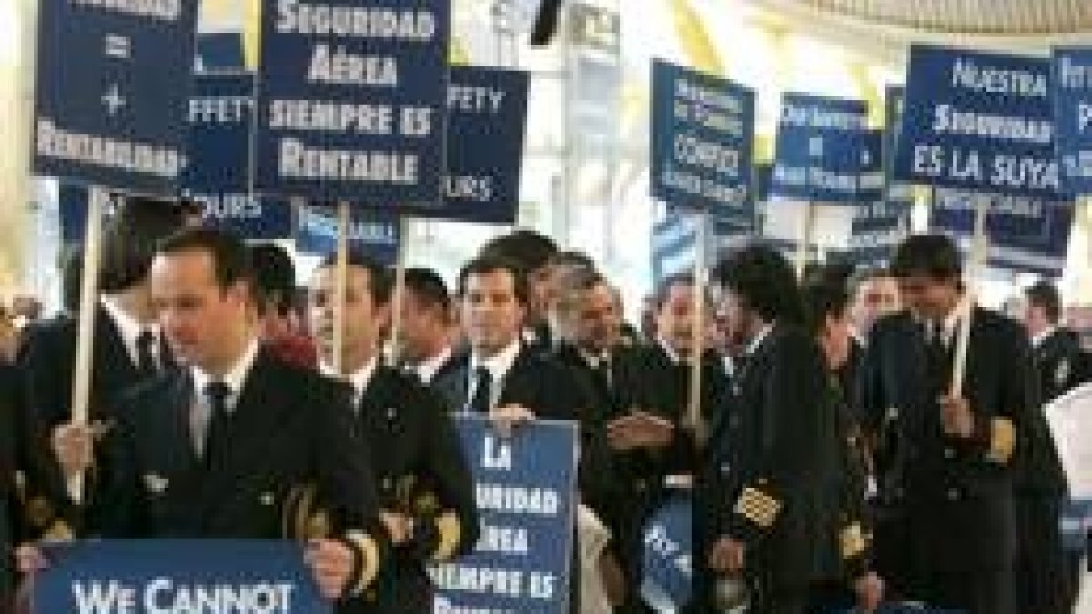 Protesta de pilotos en el aeropuerto de Barajas