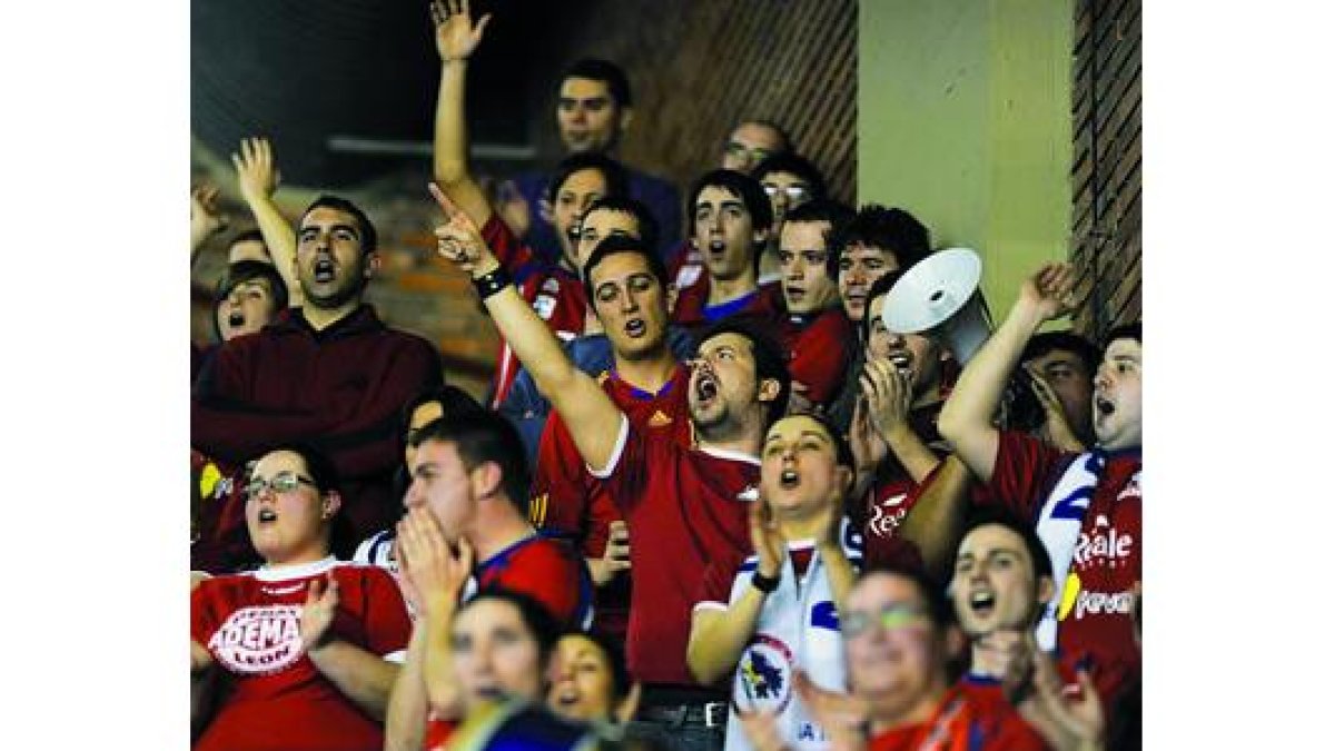 Más de 5.000 personas fieles a sus colores.