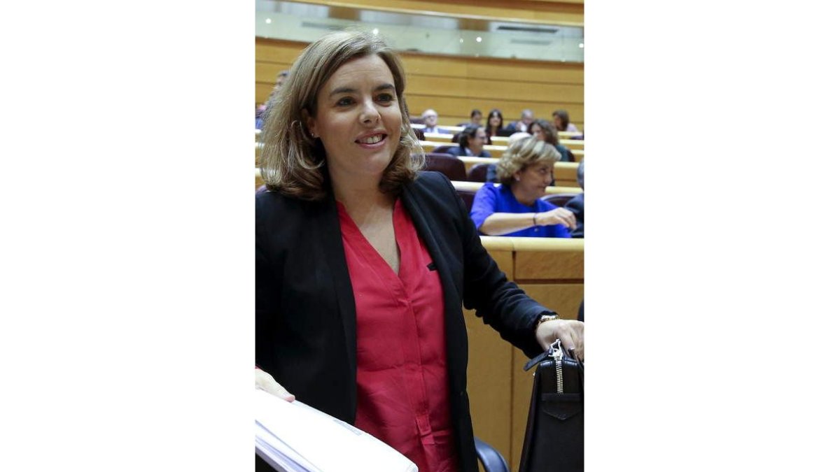 Sáenz de Santamaría, ayer, en el Congreso.
