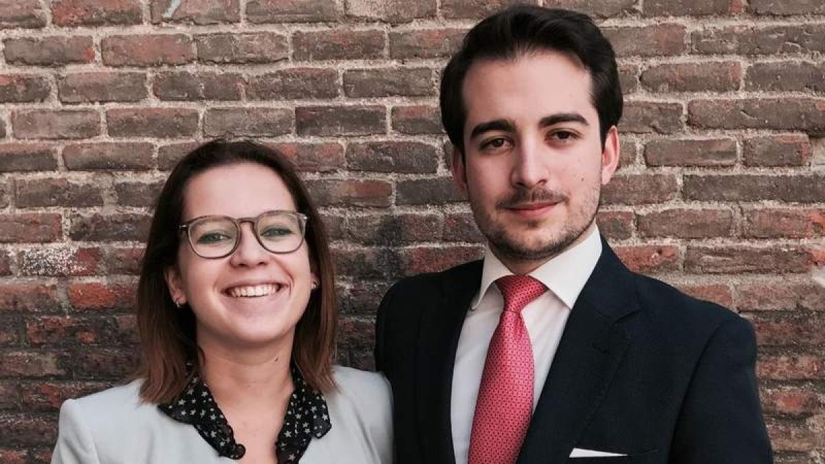 La ponferradina Marta Álvarez, junto a uno de sus compañeros. DL