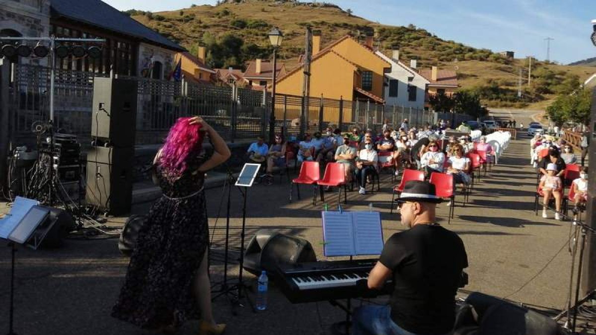 La primera jornada del festival, que continuará hoy, tuvo ayer una buena acogida de público. CAMPOS