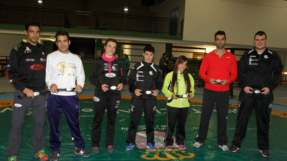 Campeones Provinciales, en lucha sénior, de la ultima edición celebrada en Matallana de Torío