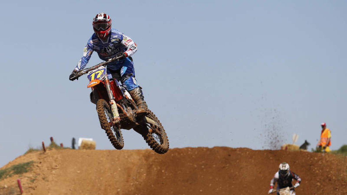 El espectáculo del motocross se da cita hoy y mañana en el circuito de La Salgada.