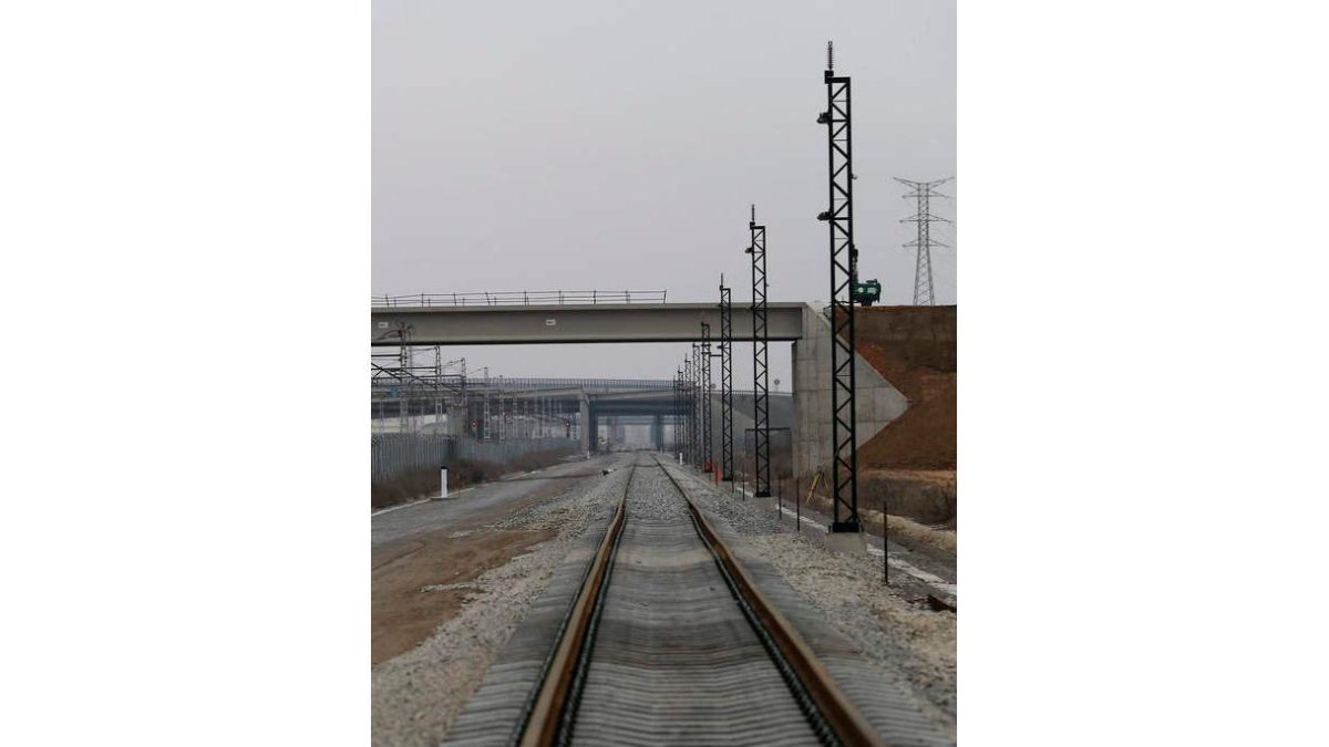 Zona ferroviaria en el entorno de Torneros. JESÚS F. SALVADORES
