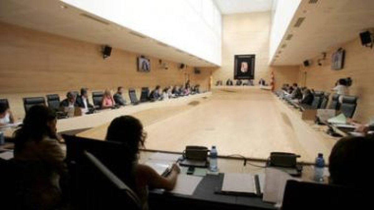 La comparecencia levantó mucha expectación entre los medios de comunicación.