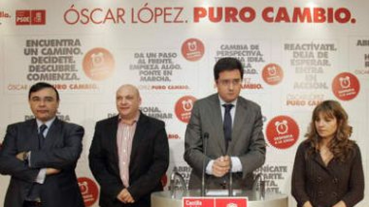 Óscar López con los representantes de los autónomos.