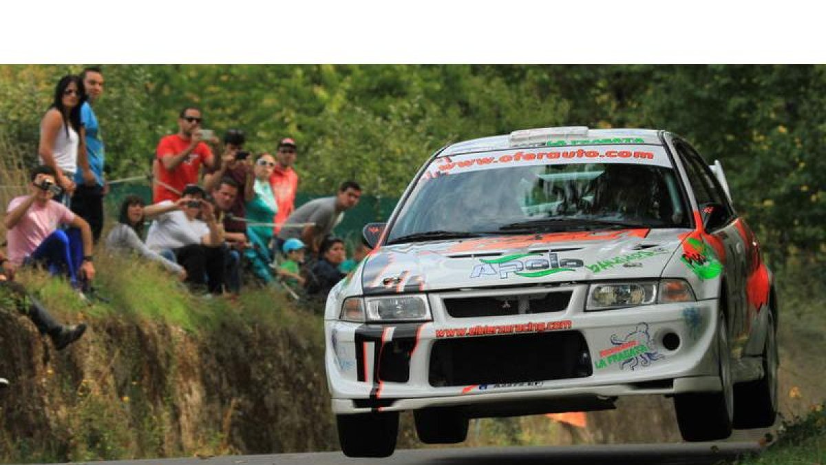 La temporada del motor en Castilla y León comienza el sábado en tierras bercianas. ROBERTO PRADO