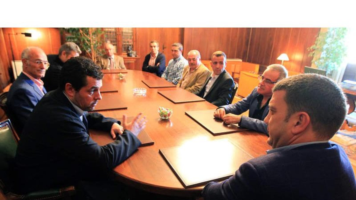 En primer término, Javier Morán y Carlos López Riesco.