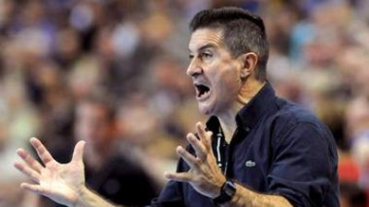 adenas durante su etapa como técnico del Barcelona.