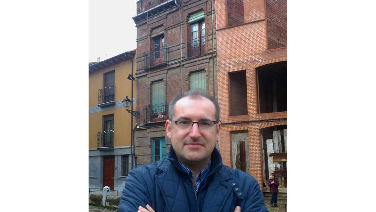 El escritor leonés Bruno Marcos.
