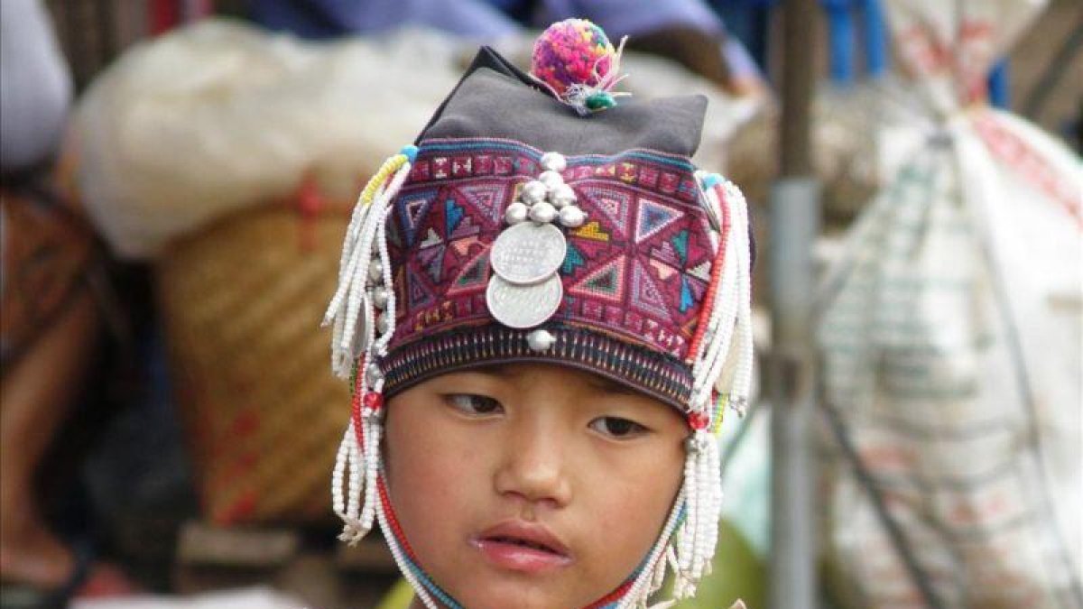 Niña birmana.