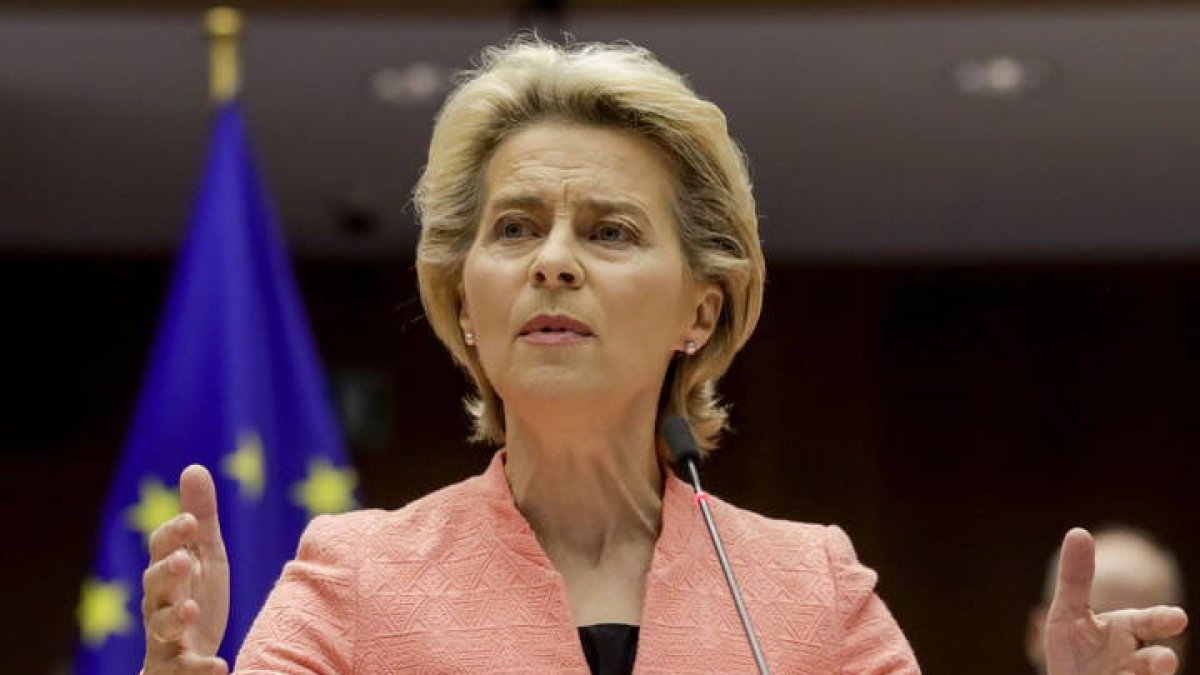 La presidenta de la Comisión Europea, Ursula Von Der Leyen, esta mañana. OLIVIER HOSLET