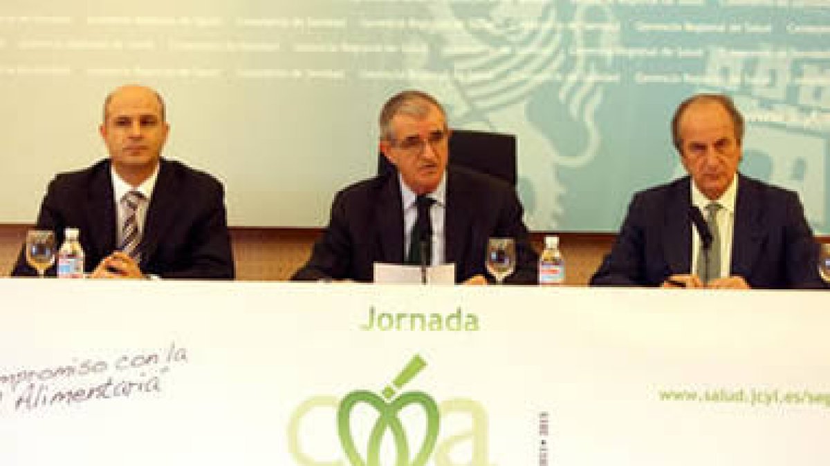 González Serna, Álvarez Guisasola y Jorge Llorente.