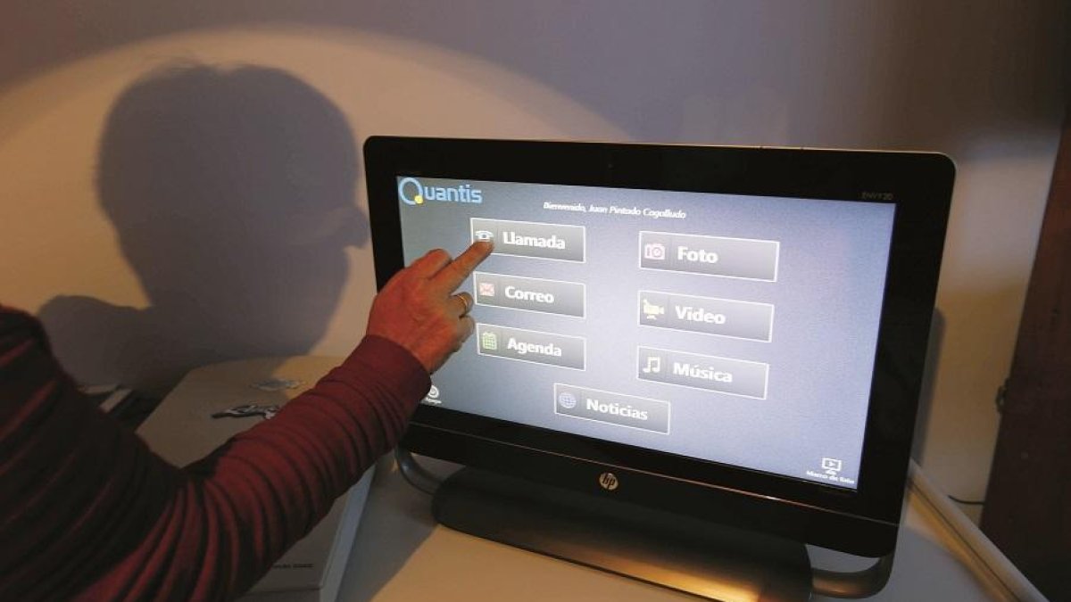 Los municipios deben cumplir una serie de requisistos, como disponer de equipos. JESÚS