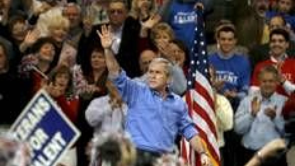 Bush en un acto electoral ayer en la localidad de Springfield (Misuri)