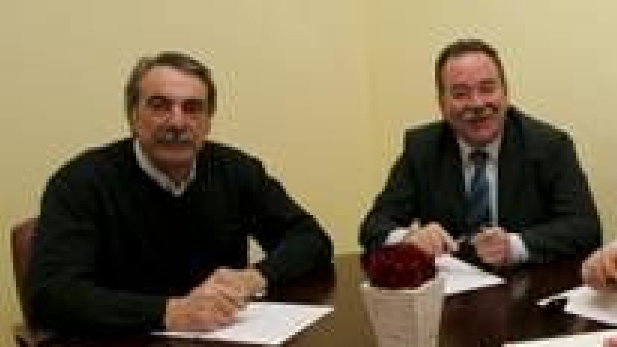 Antonio Canedo y Ricardo González Saavedra en una imagen de archivo durante un encuentro amistoso