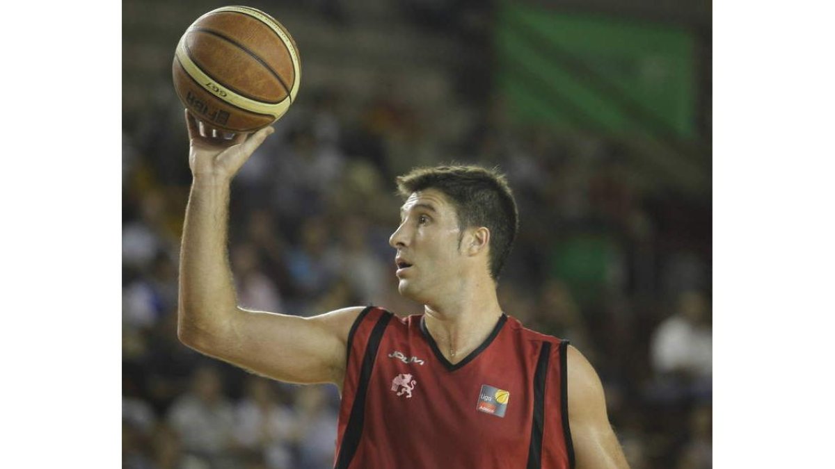 Julio no tira la toalla y apuesta por la continuidad de León.