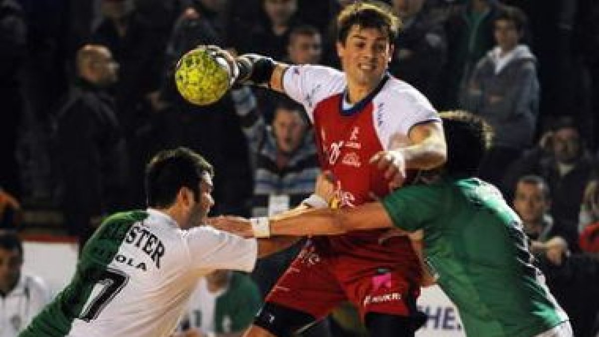El central serbio Dalibor Cutura será baja también para el partido de competición europea del próxim