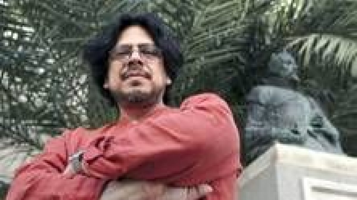El escritor afincado en Sevilla Fernando Iwasaki