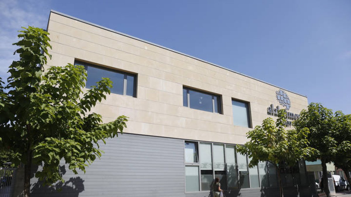 El edificio del centro Alzhéimre León. FERNANDO OTERO