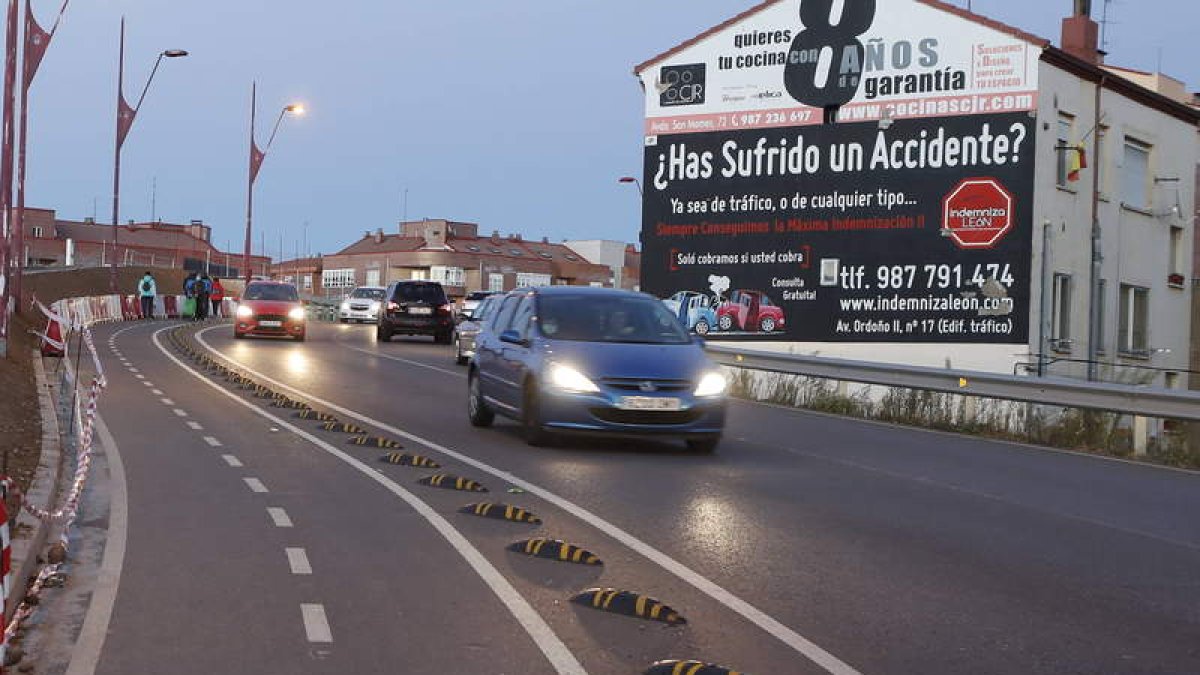 Una referencia del puente que Adif va a demoler para ajustar la altura al AVE. RAMIRO