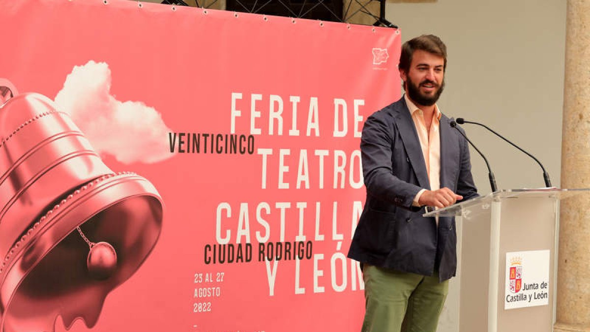 Juan García-Gallardo el martes, en la Feria de Teatro de Castilla y León en Ciudad Rodrigo. JMGARCIA
