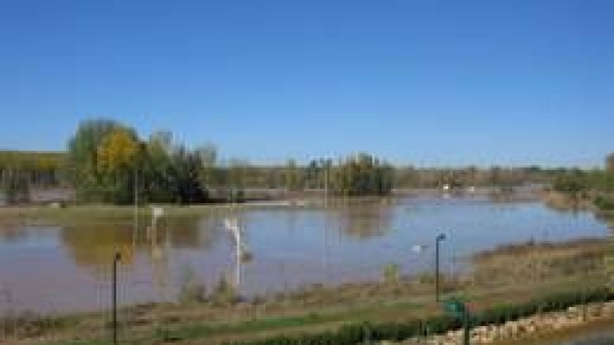 Las aguas han bajado en el paseo fluvial