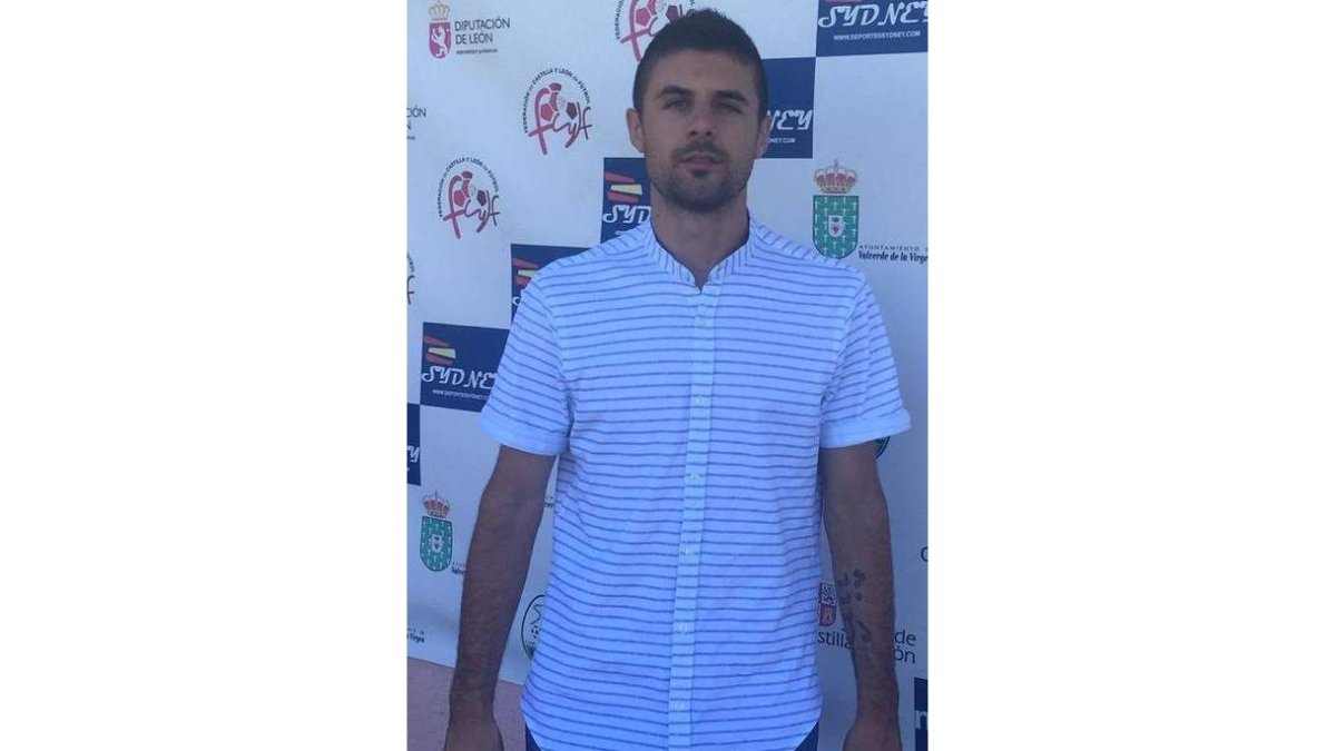 Aitor Martínez. DL