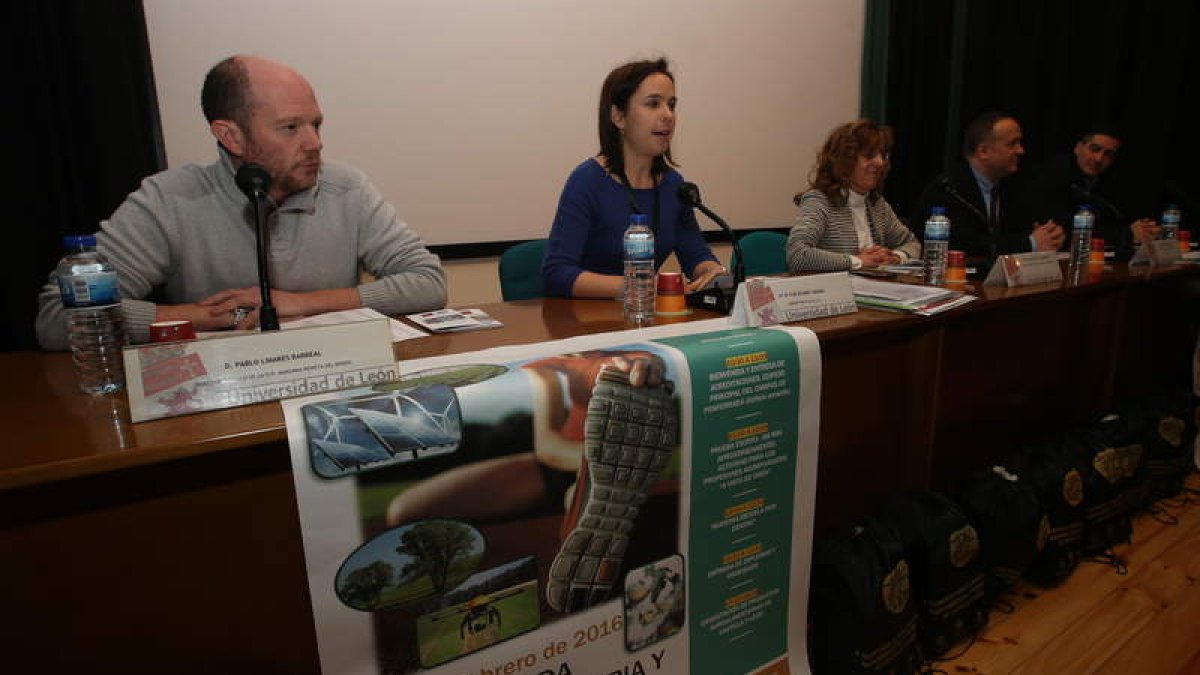 Las ingenierías del Medio Natural muestran ‘músculo’ en el campus ponferradino. L. DE LA MATA