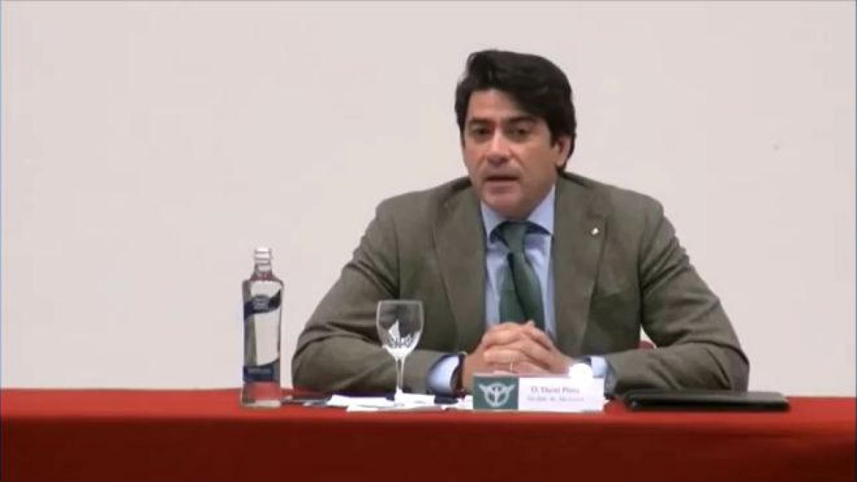 El alcalde de Alcorcón, David Pérez, opina sobre el feminismo y las feministas, en abril del 2015.