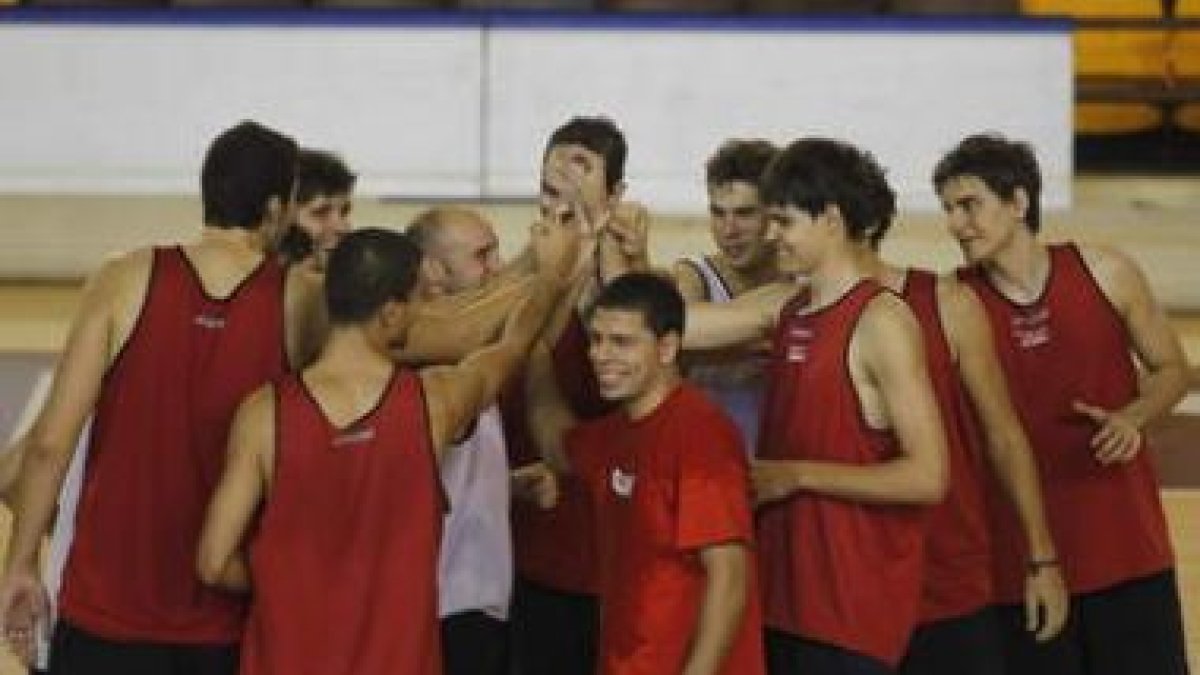 La armomía en la plantilla y su juego colectivo serán hoy determinantes frente al Girona.