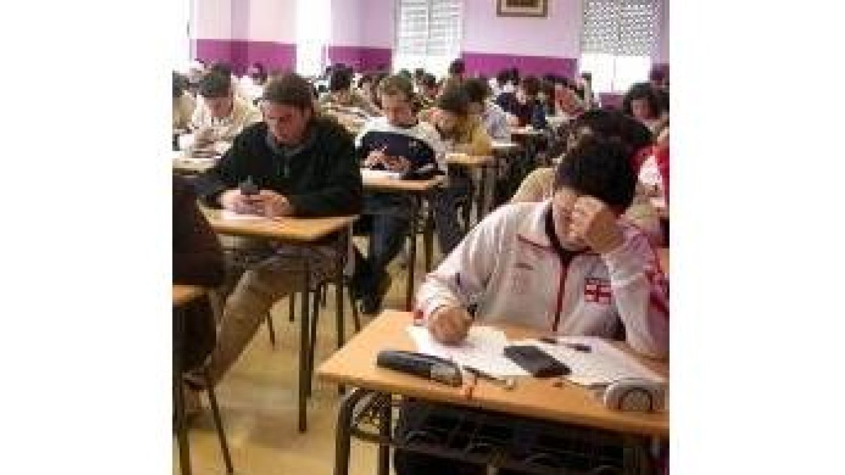 Los estudiantes se emplearon a fondo en el examen de ayer