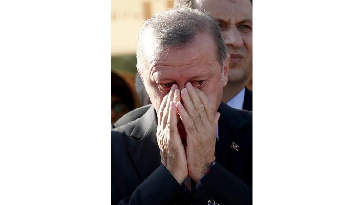 Erdogan. SEDAT SUNA