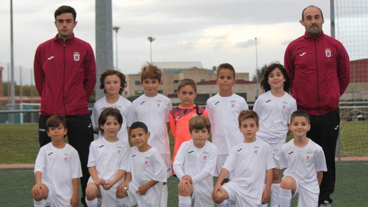 Formación del CDF Peña A que milita en la categoría prebenjamín. DL