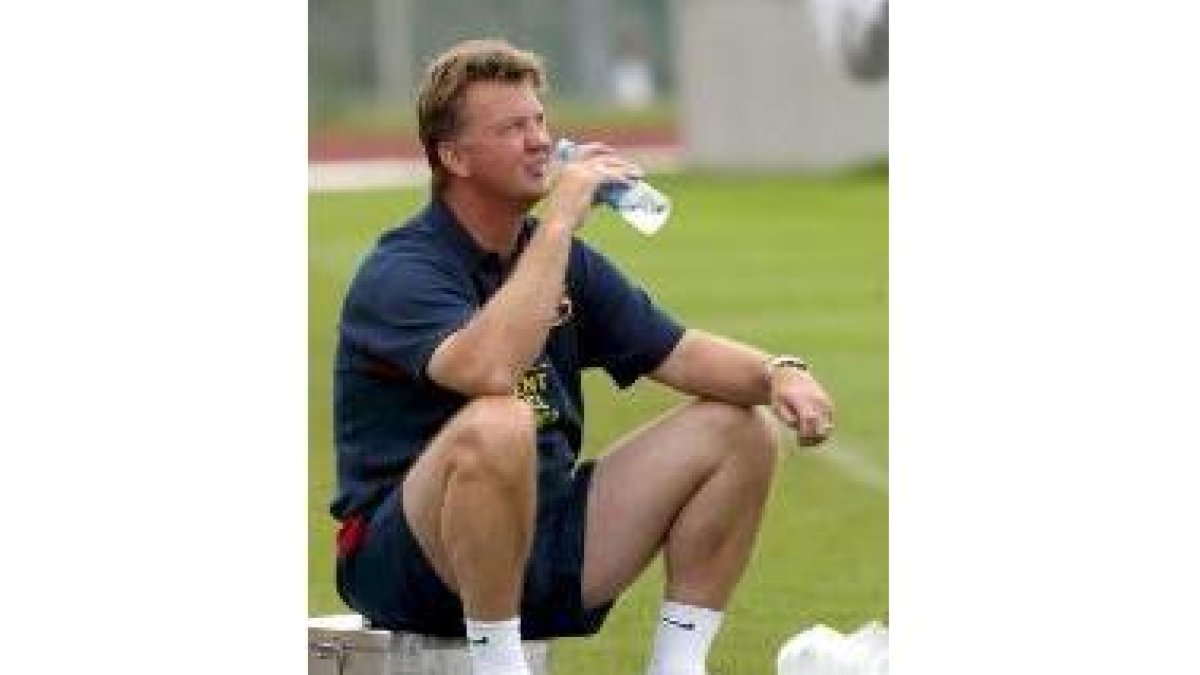 Van Gaal ensayó el equipo que debe afrontar el reto de doblegar al Legia