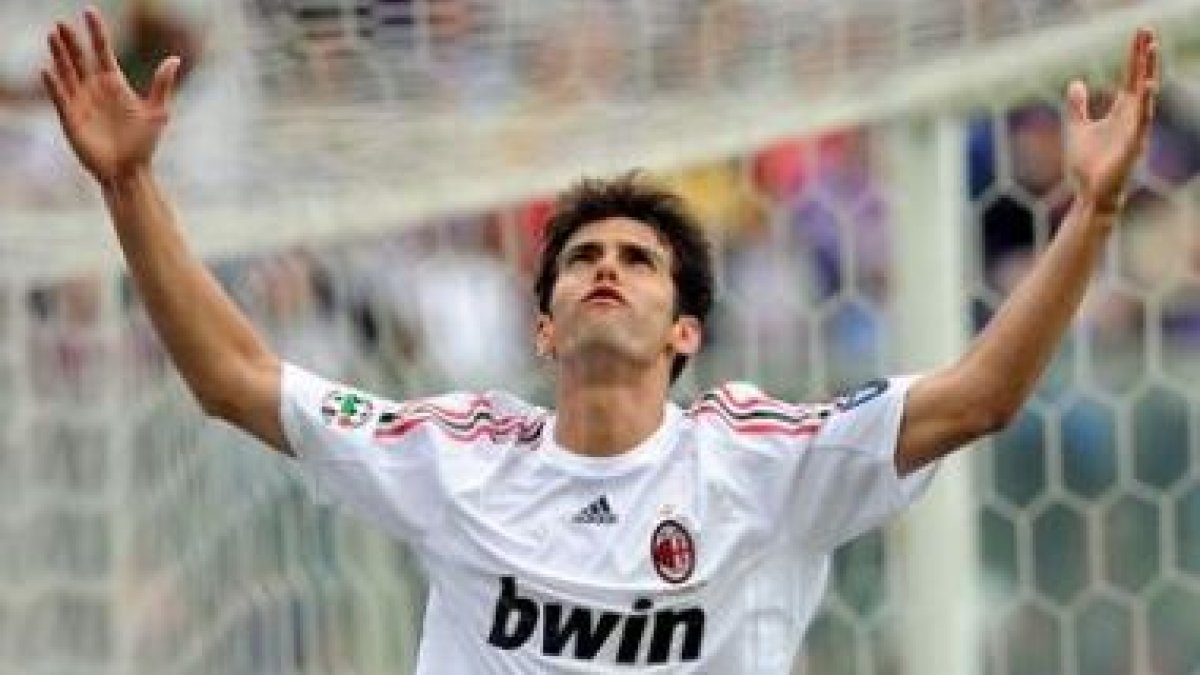 El brasileño Kaká podría anunciar hoy su fichaje por el Real Madrid de Florentino Pérez.