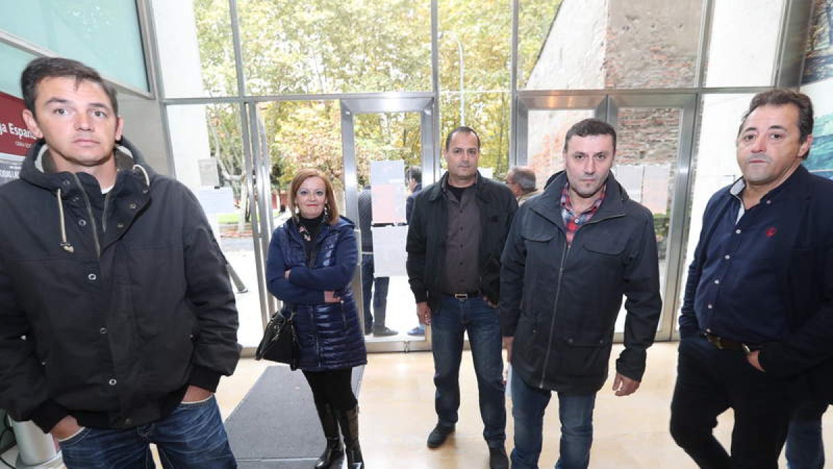 Representantes de las auxiliares de Compostilla II. L. DE LA MATA