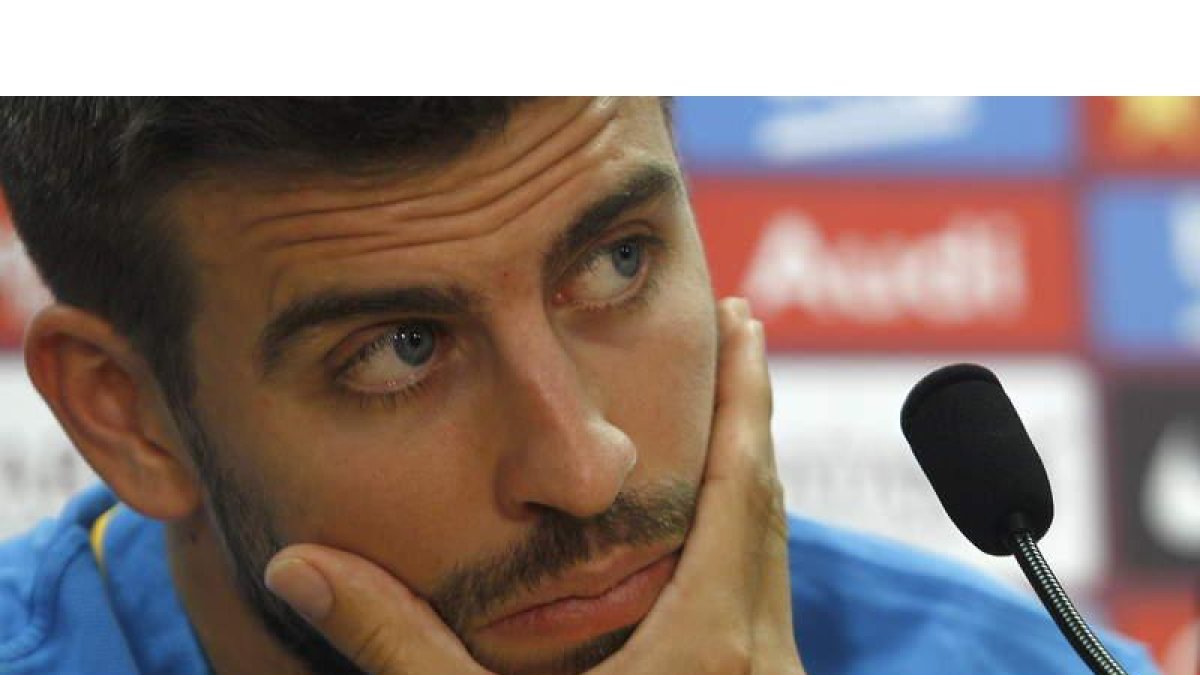 Gerard Piqué en la rueda de prensa de ayer