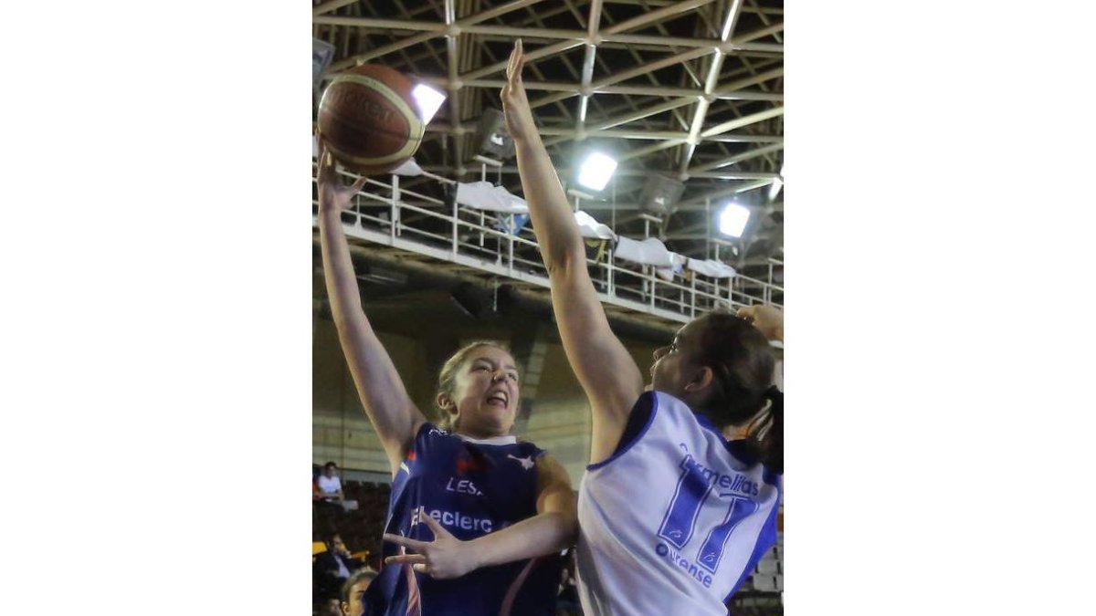 El Agustinos E.Leclerc ganó de forma ajustada