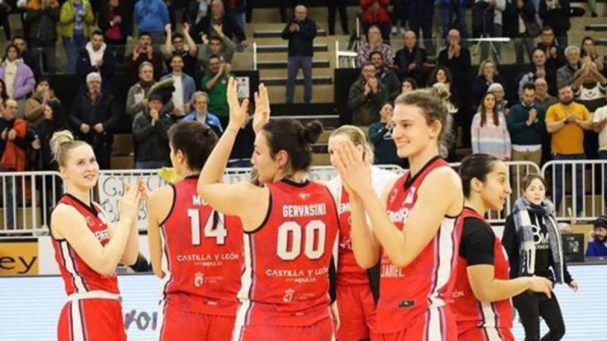 Triunfo importante del Pajariel Bembibre ante el Barça CBF. DL