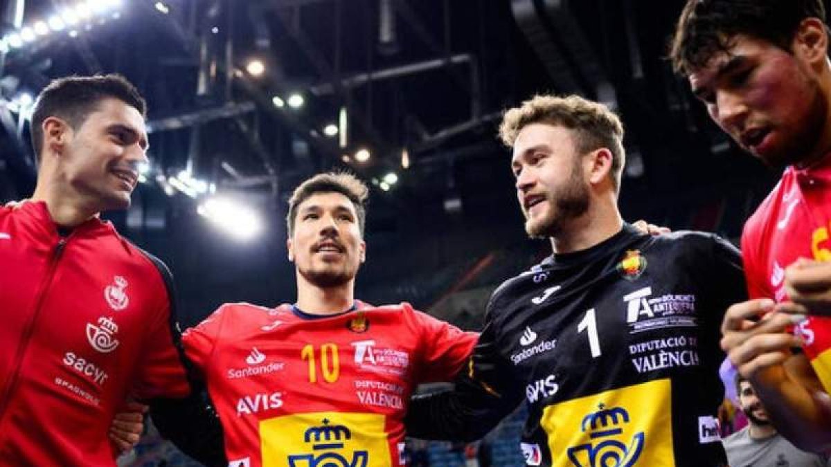 España completó un partido serio frente a Polonia y se acerca a los cuartos de final. RFEB
